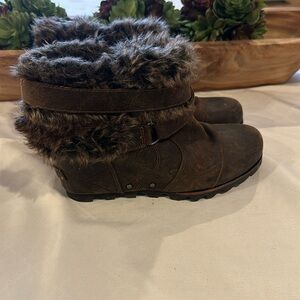 Sorel Joan of Arctic‎ Wedge Ankle Boots Brown Leather Faux Fur Womens Size 8
